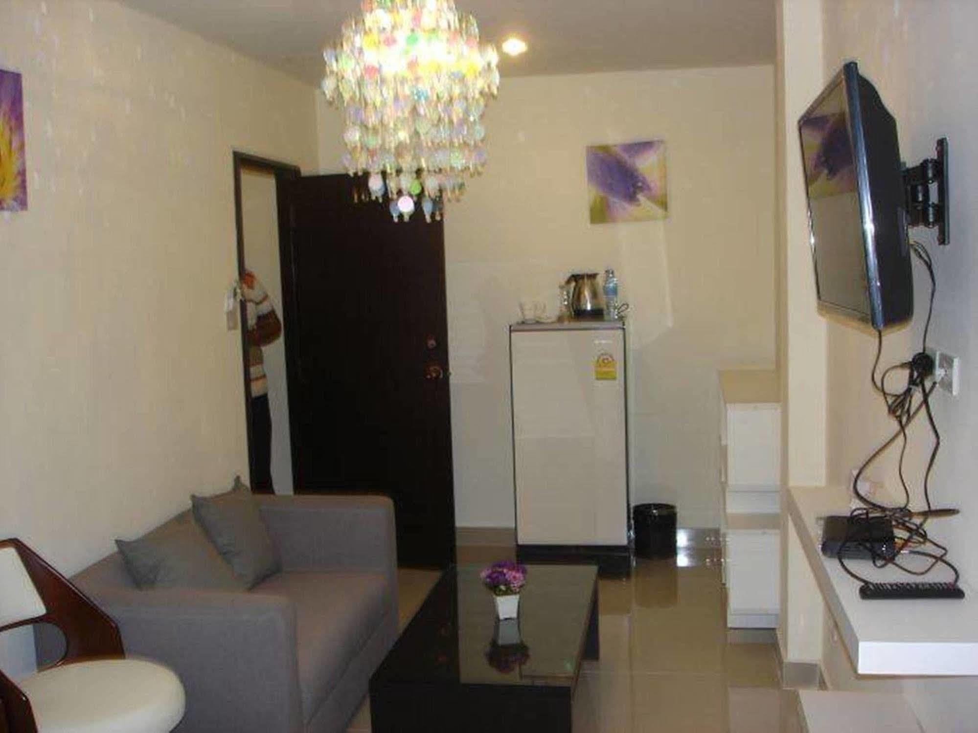 Royal Q & D Suites Pattaja Kültér fotó