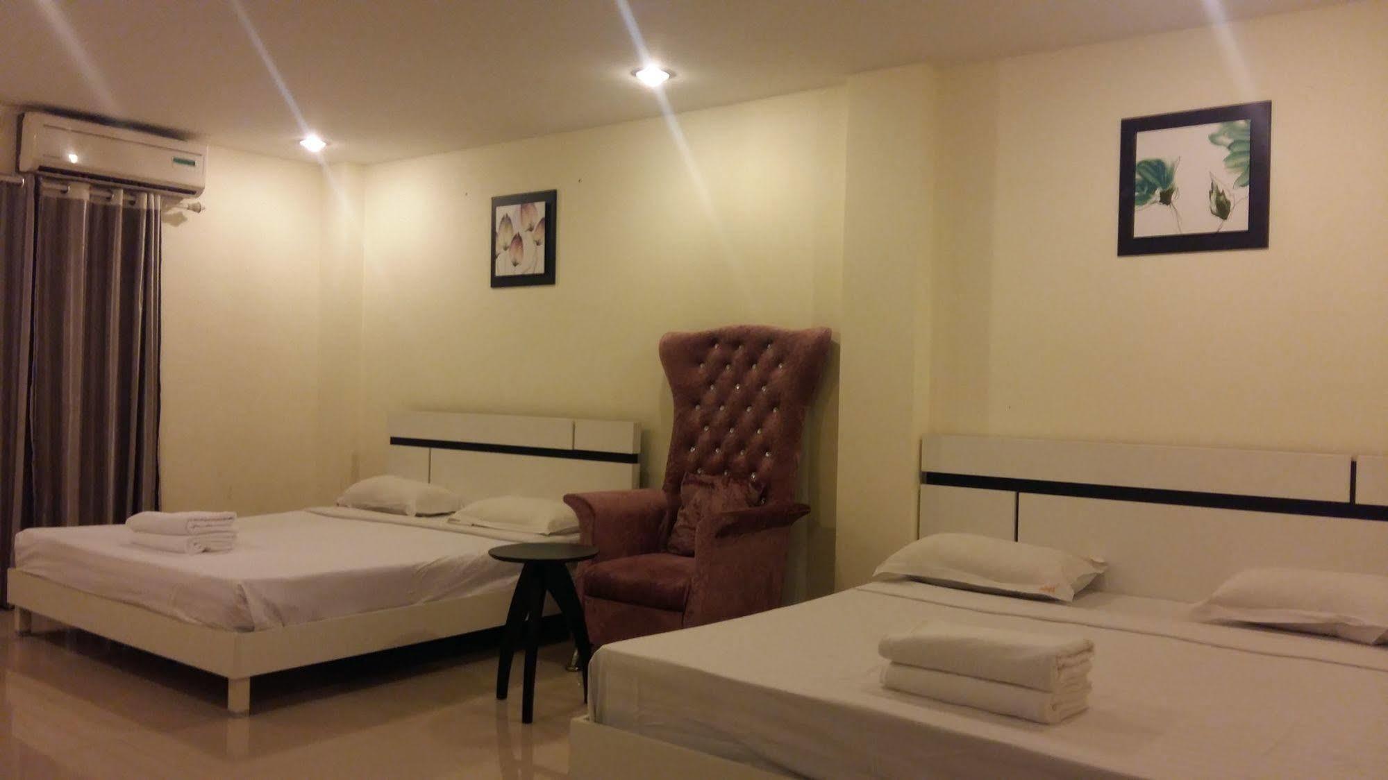 Royal Q & D Suites Pattaja Kültér fotó