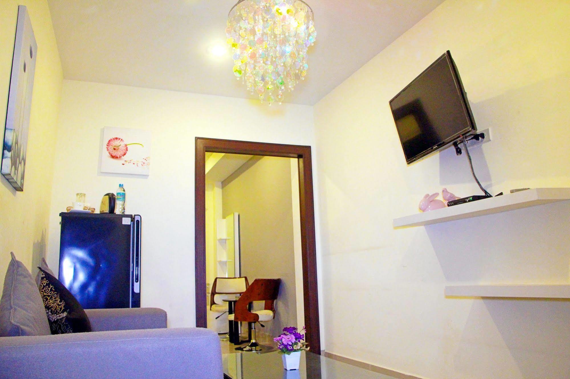 Royal Q & D Suites Pattaja Kültér fotó